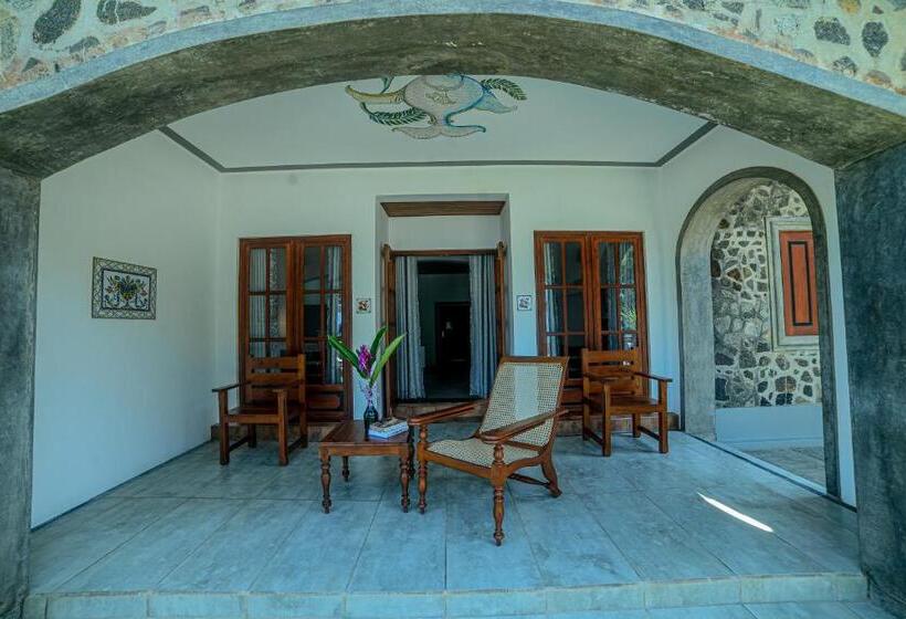 غرفة عائلية, Samudra Villa