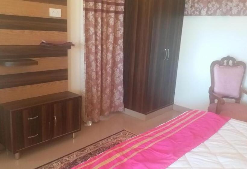 غرفة قياسية مطلّة علي الحديقة, Rosewood Estate