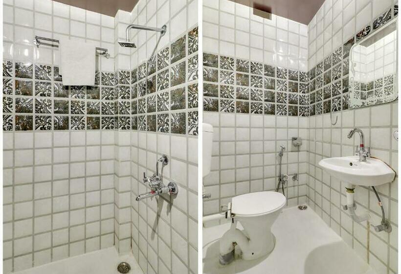 غرفة سوبيريور سرير كينج, Capital O 76417 Heritage House