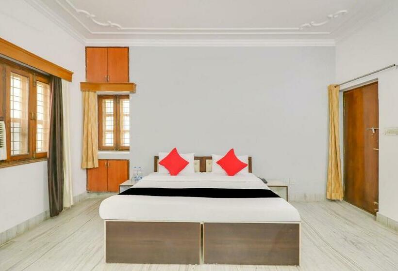 غرفة سوبيريور سرير كينج, Capital O 76417 Heritage House