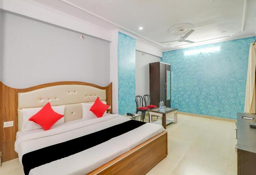 غرفة سوبيريور سرير كينج, Capital O 76417 Heritage House