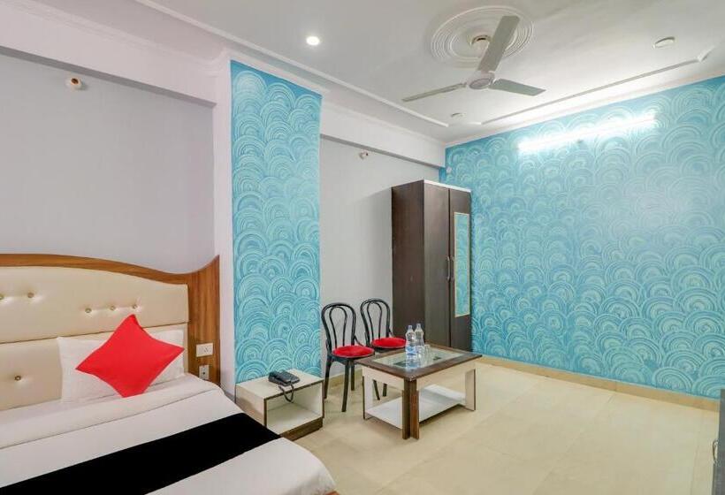 غرفة سوبيريور سرير كينج, Capital O 76417 Heritage House