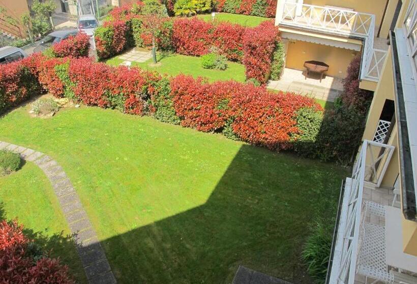 דירת שני חדרים, Il Palco Residence