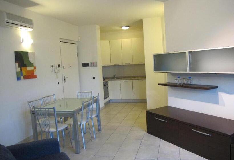 דירת חדר עם טרסה, Il Palco Residence