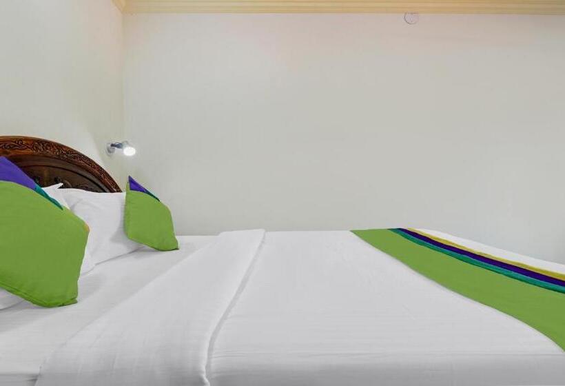Номер Стандарт, Itsy Hotels The Waters Edge Beach Resort