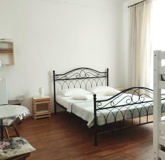 اتاق خانوادگی با سرویس بهداشتی مشترک, Guest House Izola