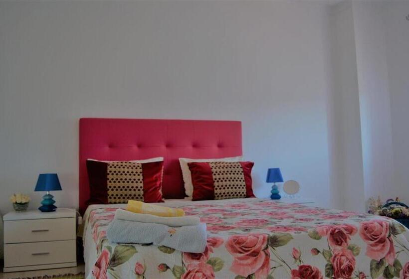 غرفة عائلية, Ricardo Holidays At Nazaré