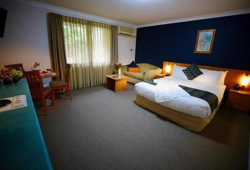 デラックススタジオ, 175 Hotel Westmead