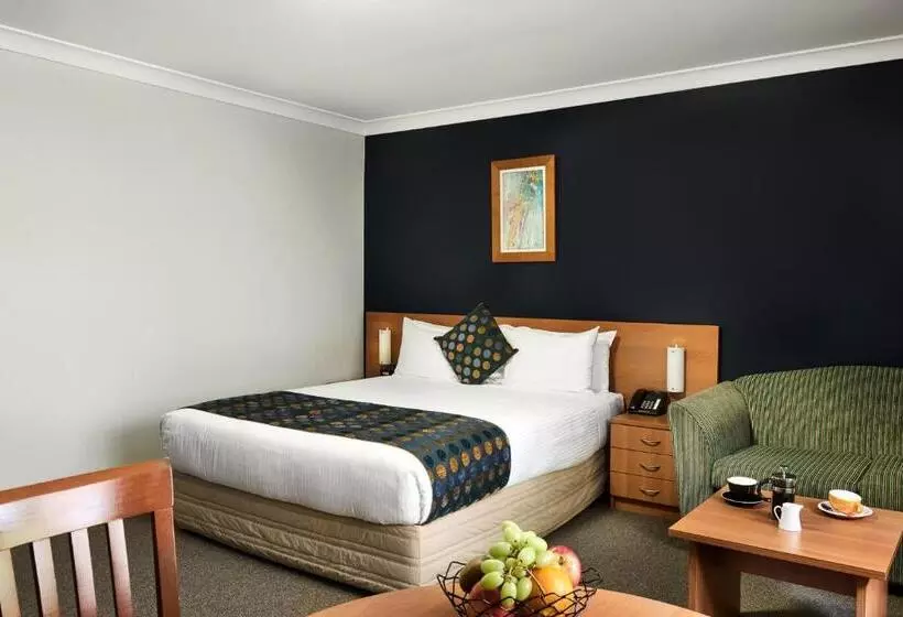 デラックススタジオ, 175 Hotel Westmead