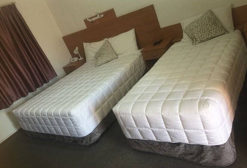 חדר סטנדרט, Bridge View Motel