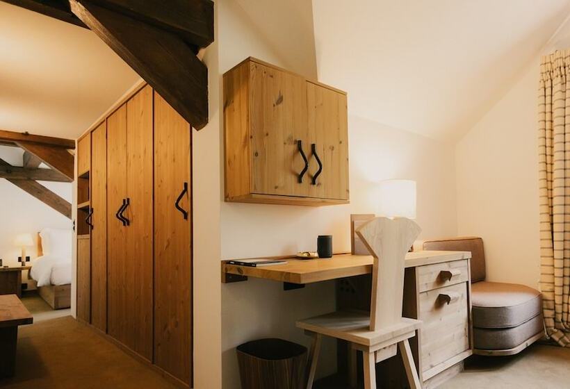 房顶倾斜的标准房间, Grand Hotel Belvedere, A Beaumier Hotel & Spa