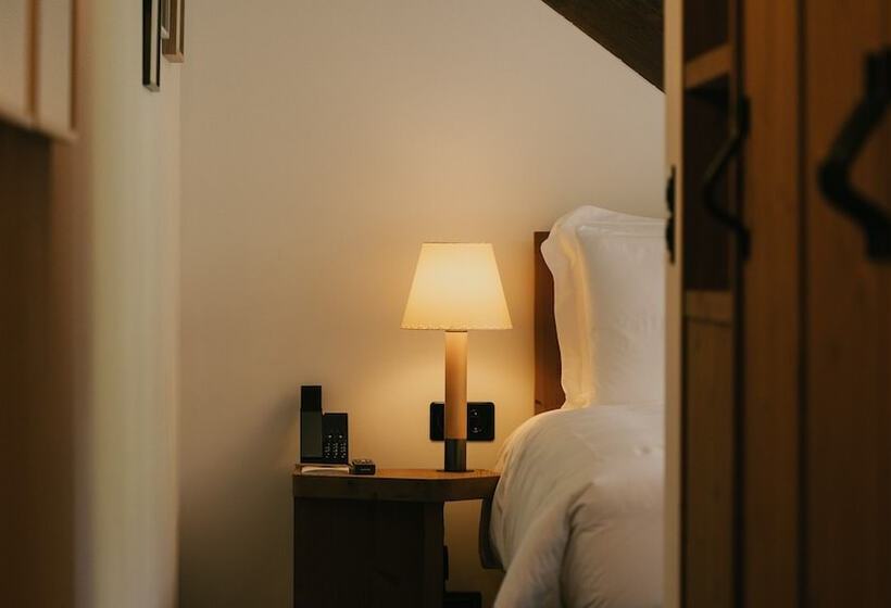 房顶倾斜的标准房间, Grand Hotel Belvedere, A Beaumier Hotel & Spa