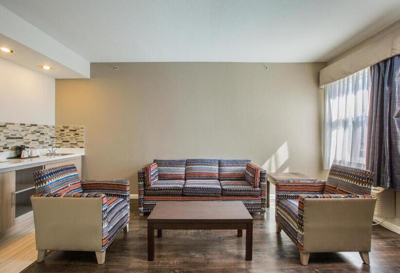 디럭스 스위트 킹 침대, Baymont By Wyndham Albuquerque Airport