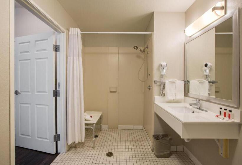 장애인을 위한 스탠다드 룸, Baymont By Wyndham Albuquerque Airport