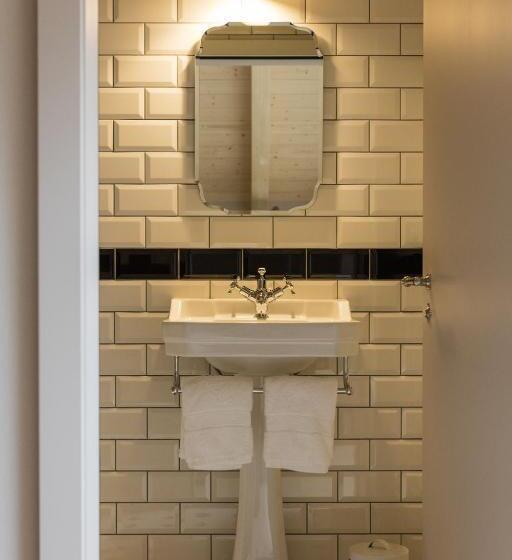 غرفة ديلوكس ثلاثية, De Londres