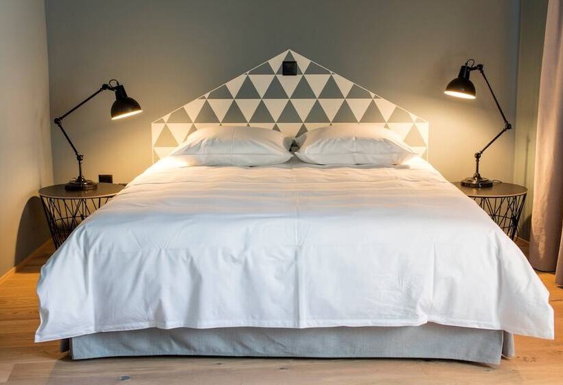 غرفة قياسية, De Londres