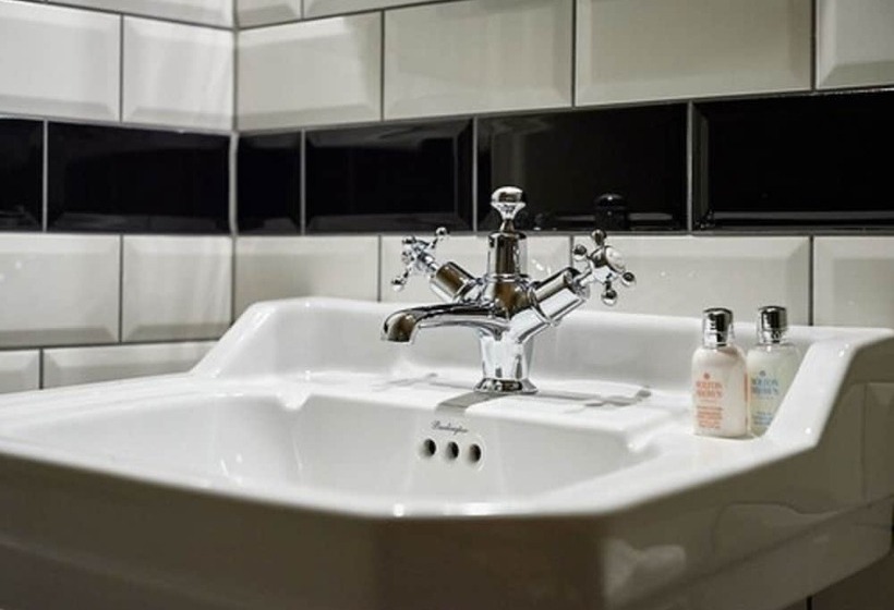 غرفة ديلوكس, De Londres