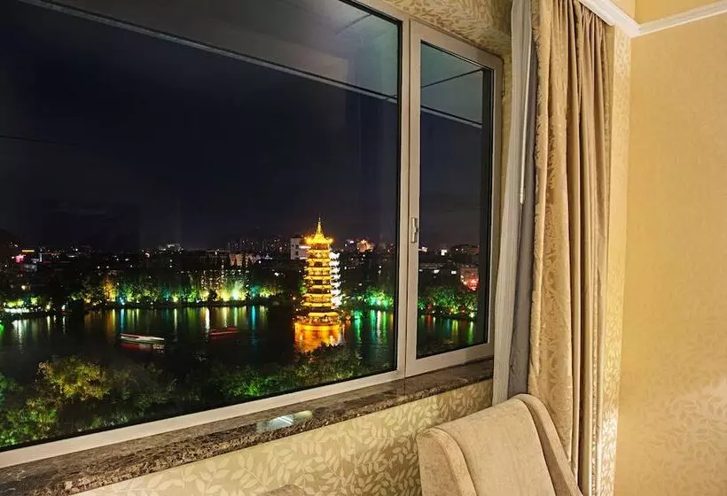 Deluxe-huone Järvinäkymä, Lijiang Waterfall Hotel Guilin