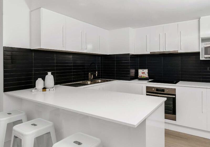 דירת 3 חדרים נוף לים, Mantra Coolangatta Beach