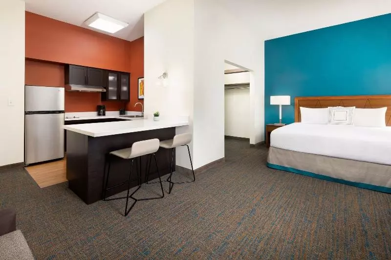 キングサイドベッドのスタンダードワンルーム, Residence Inn Des Moines West At Jordan Creek Town Center