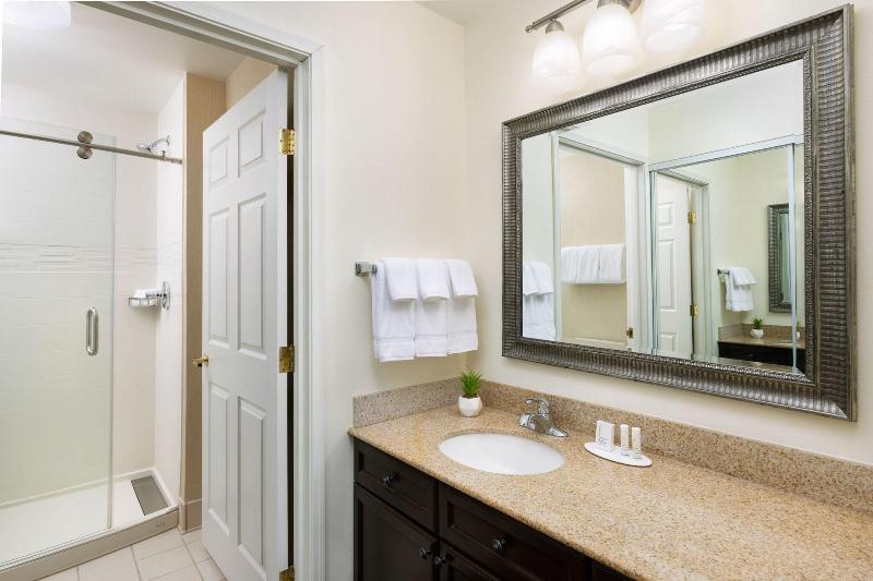 Студио Стандарт Кровать Кинг, Residence Inn Des Moines West At Jordan Creek Town Center