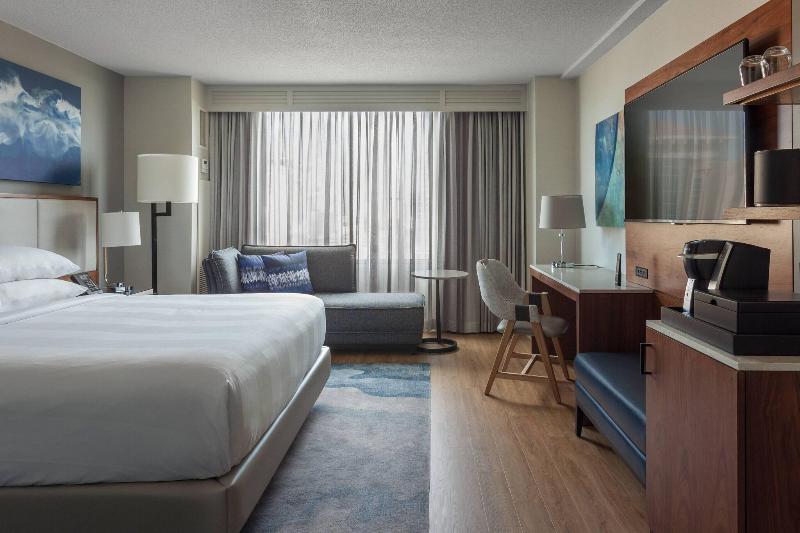 غرفة قياسية سرير كينج, Tampa Marriott Water Street