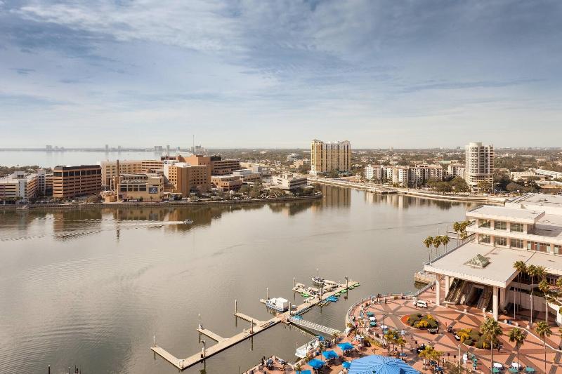 キングサイズベッドのスタンダードルーム, Tampa Marriott Water Street