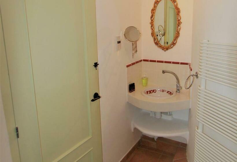 غرفة قياسية, Casa Del Patio