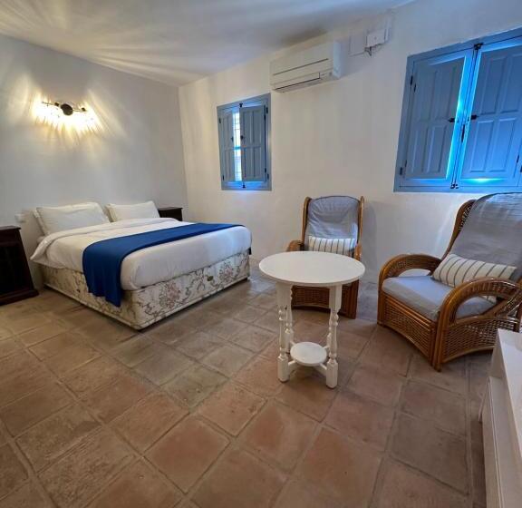 غرفة قياسية رباعية, Casa Del Patio