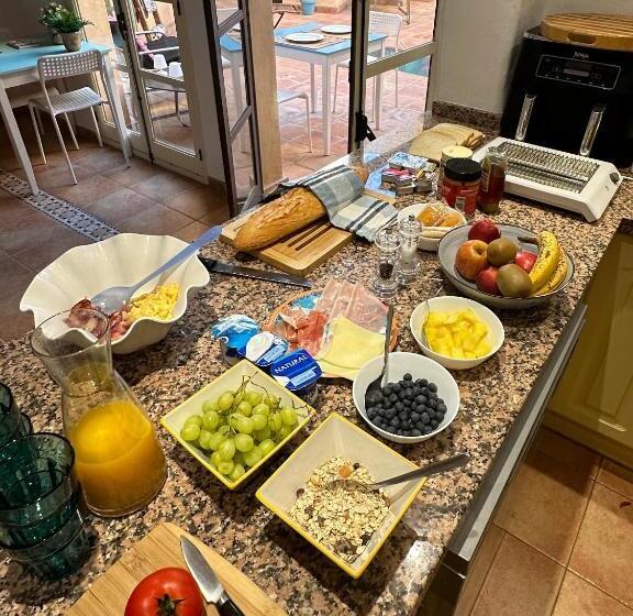 غرفة قياسية رباعية, Casa Del Patio