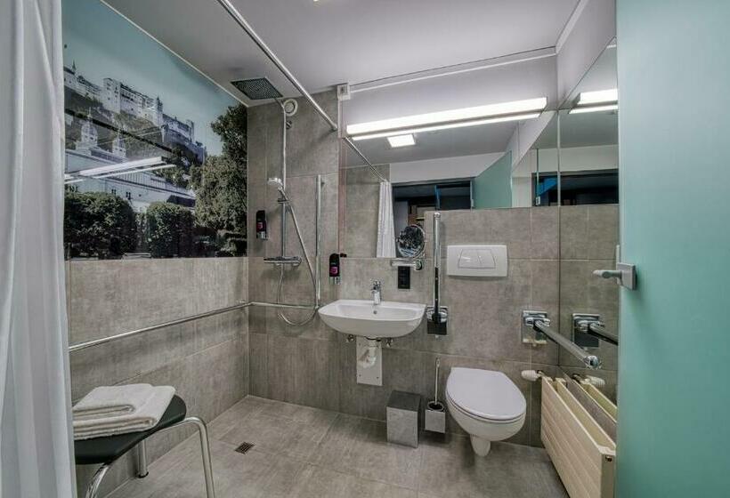 سوییت جونیور, Fourside Hotel Salzburg, Trademark Collection By Wyndham