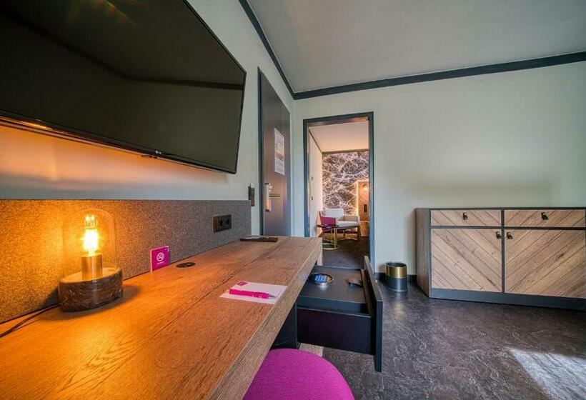 سوییت جونیور, Fourside Hotel Salzburg, Trademark Collection By Wyndham