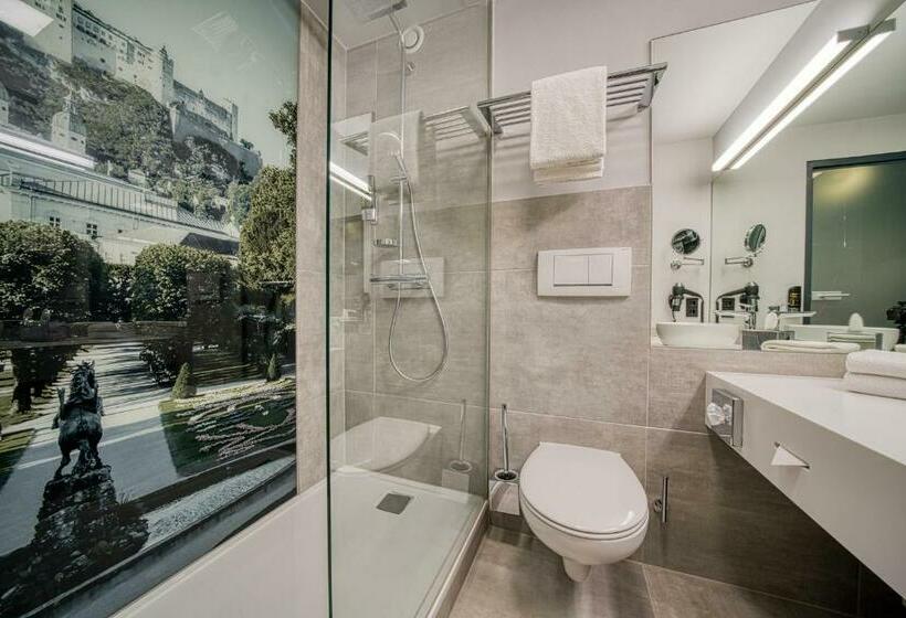 سوییت جونیور, Fourside Hotel Salzburg, Trademark Collection By Wyndham