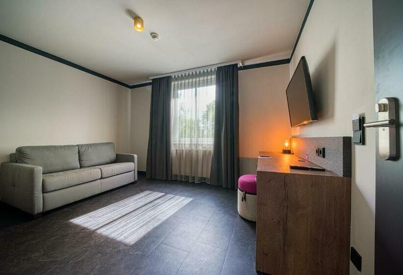 سوییت جونیور, Fourside Hotel Salzburg, Trademark Collection By Wyndham