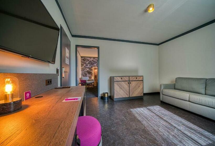 سوییت جونیور, Fourside Hotel Salzburg, Trademark Collection By Wyndham