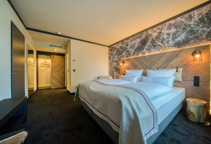 سوییت جونیور, Fourside Hotel Salzburg, Trademark Collection By Wyndham