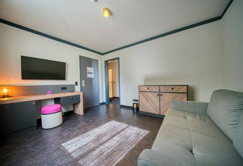 سوییت جونیور, Fourside Hotel Salzburg, Trademark Collection By Wyndham