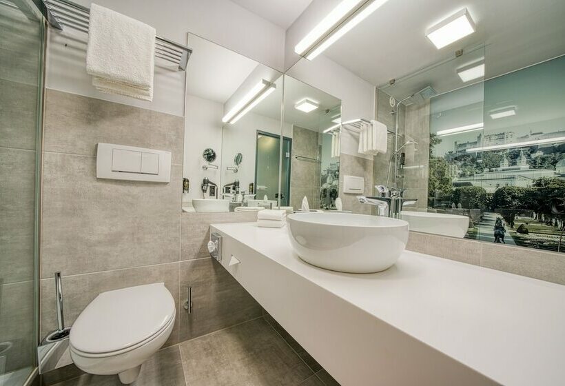 سوییت جونیور, Fourside Hotel Salzburg, Trademark Collection By Wyndham