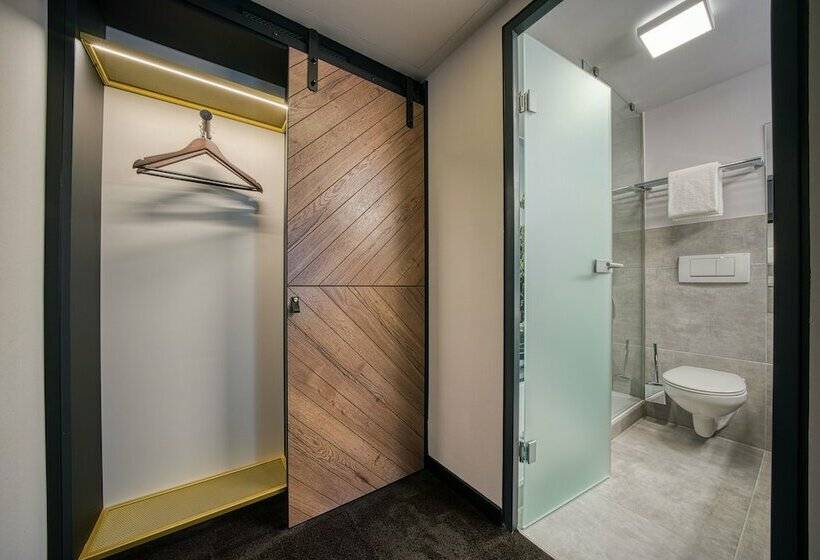 سوییت جونیور, Fourside Hotel Salzburg, Trademark Collection By Wyndham