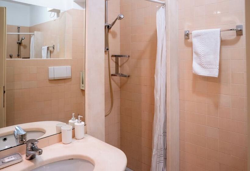 标准三人间, Alla Giustizia