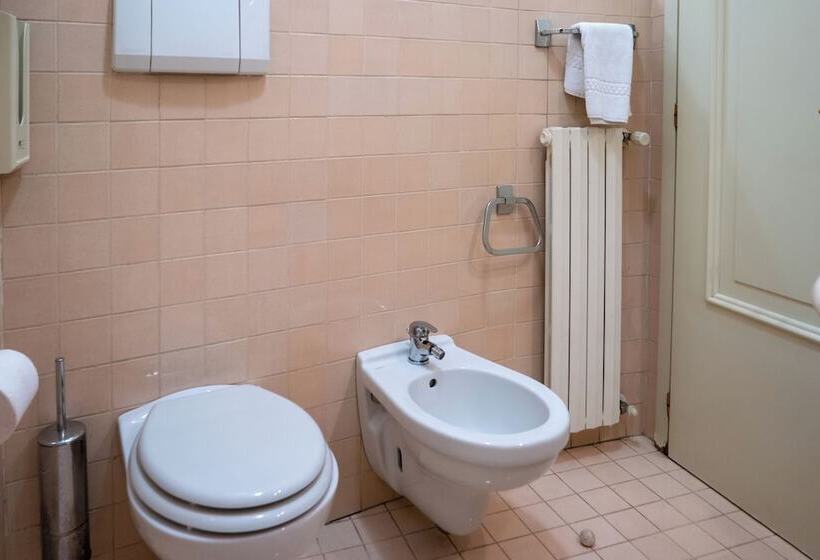 标准三人间, Alla Giustizia