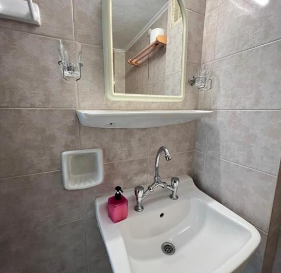 Номер Стандарт Вид на Море, Asterias