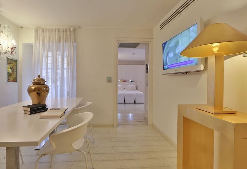 סוויטה עם ג'קוזי, Villa Appiani