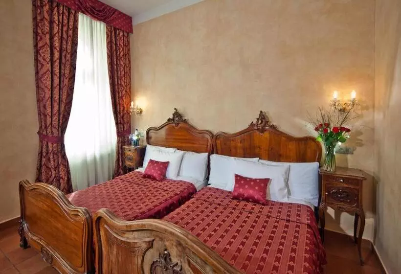 Quarto Superior, Caesar Prague