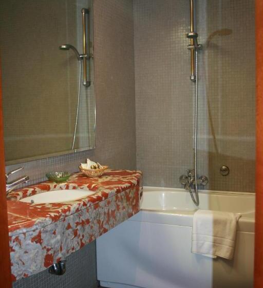 غرفة قياسية, Cangrande Di Soave