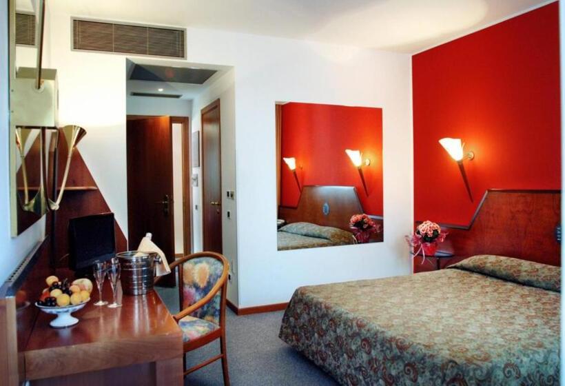 غرفة قياسية, Cangrande Di Soave