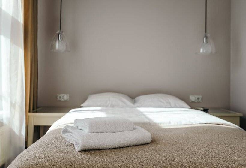 اتاق استاندارد یک نفره, Merchants House