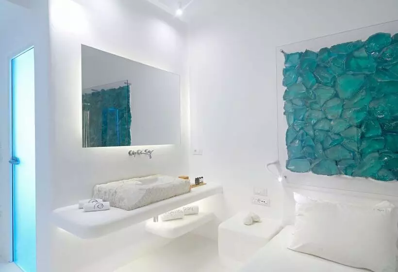 اتاق لوکس با چشم‌انداز دریا, Mykonos Bay Resort & Villas
