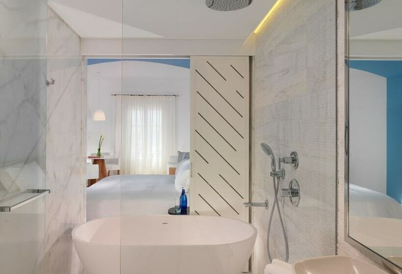 オーシャンビューのプレミアムルーム。, Mykonos Grand Hotel & Resort