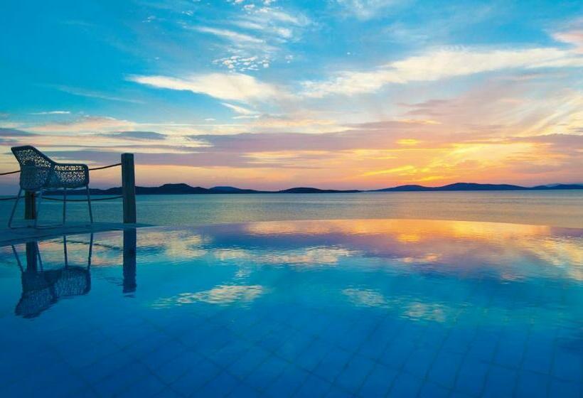 デラックススイート, Mykonos Grand Hotel & Resort